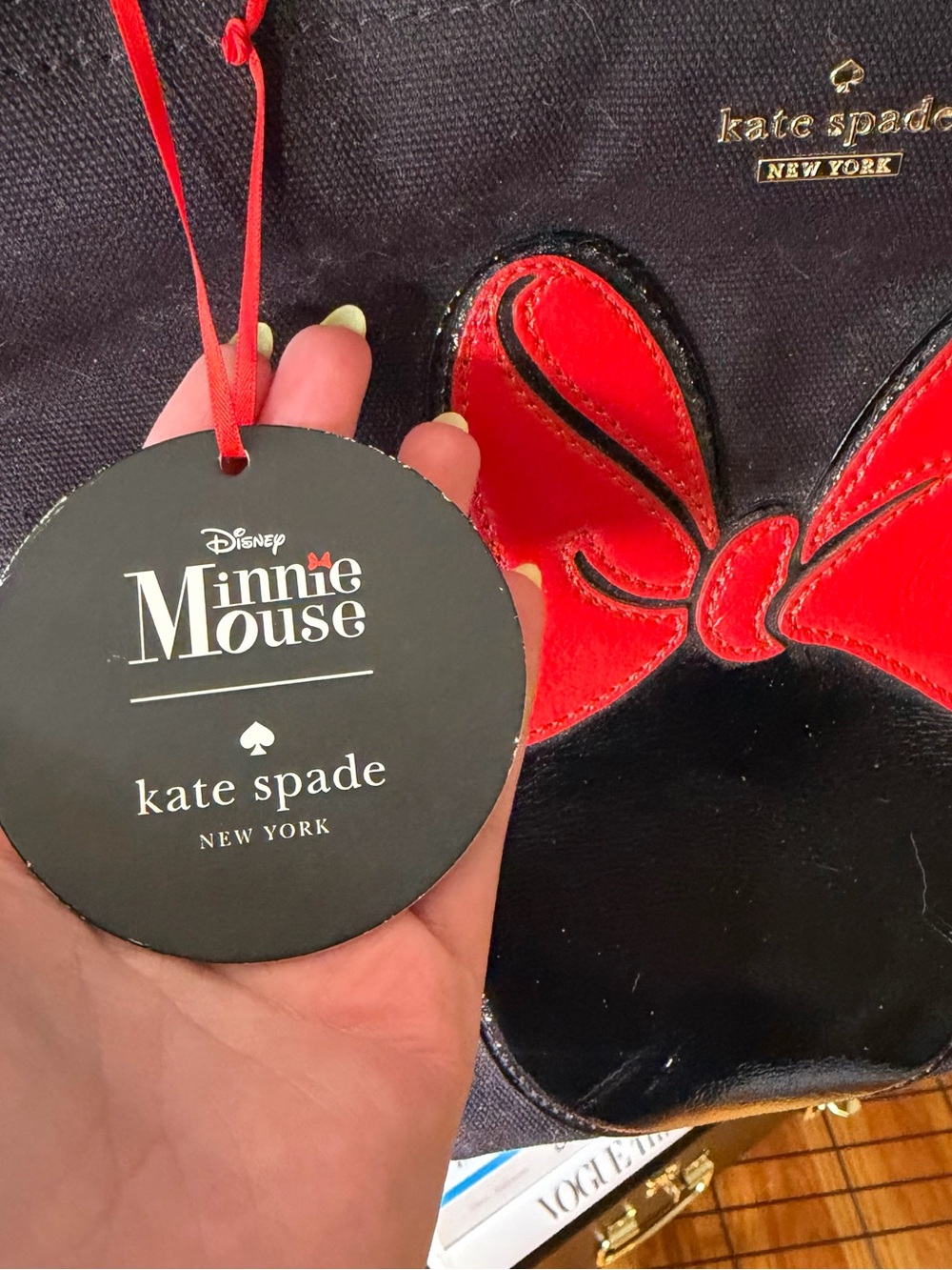 Kate Spade x Disney Minnie Mouse Black Tote - Picture 4 of 4